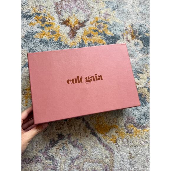 Cult Gaia Eos Beaded Marbled Acrylic Clutch - Picture 14 of 15